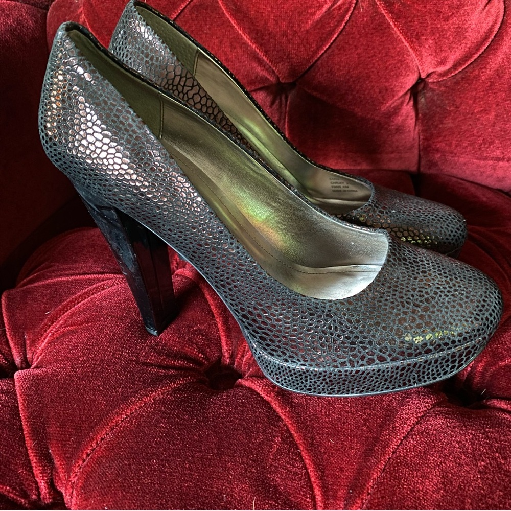 Calvin Klein - Carley Faux Snakeskin 5" High Heel Pumps - Black - Women’s 9.5 M